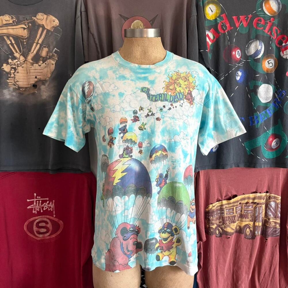 Vintage 1990s liquid blue grateful